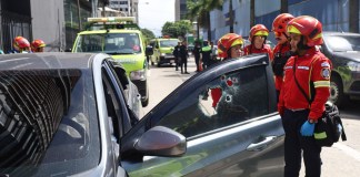 Imágenes evidencian cómo motorista y acompañante ejecutaron el ataque armado en zona 4 capitalina