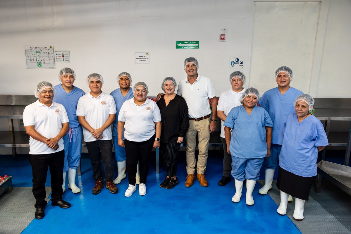 Productos Alimenticios "Las Brasas" fortaleció sus capacidades productivas y operativas con el acompañamiento de Walmart. Foto: Cortesía de Walmart México y Centroamérica.