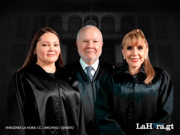 Los magistrados, Julia Rivera, Roberto Molina Barreto y Dina Ochoa. Foto La Hora: Francisco Altán