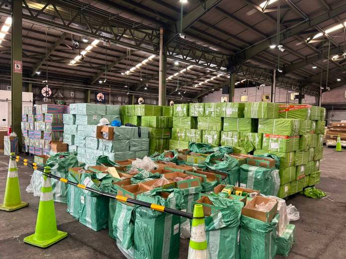 Mas de 30 millones de cigarrillos sin declarar en Puerto Quetzal evasion fiscal se estima en Q95 millones Más de 30 millones de cigarrillos sin declarar en Puerto Quetzal; evasión fiscal se estima en Q9.5 millones