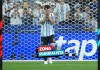 Lionel Messi desaprovechó la oportunidad de adelantar a Argentina tras fallar un penal.