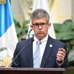 Ministro de Salud, Joaquín Barnoya, en el Palacio Nacional de la Cultura, introduciendo los nuevos hallazgos del caso Remdesivir.