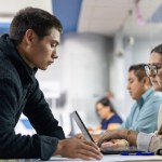 En la conferencia Internacional del Trabajo, el gobierno afirmo que 85 mil personas han sido beneficiadas con servicios de empleo. Sin embargo más del 60% de la población vive en la informalidad.