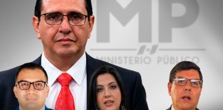 Fiscal General García Luna (d) junto a exfiscales destituidos Oscar Sagastume y Cinthia Monterroso.