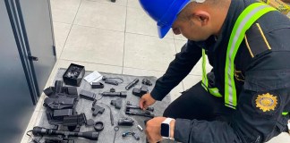 PNC suma más de 130 armas decomisadas en medio de ofensiva contra tráfico ilegal desde EE. UU. Puerto Santo Tomás de Castilla suma 130 armas decomisadas en medio de una ofensiva contra el tráfico ilegal desde EE. UU.