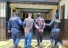 Pareja capturada sindicada por el delito de parricidio en Mixco. Foto La Hora: PNC