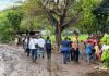 Personal de salud atiende a afectados por lluvias en albergue de Los Esclavos Personal del MSPAS brindando atención a personas afectadas por las fuertes lluvias en Santa Rosa. Foto La Hora: MSPAS