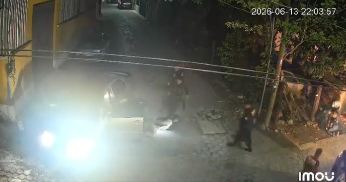 Policía en Morales, Izabal. Foto La Hora: X del @elmetrogt.