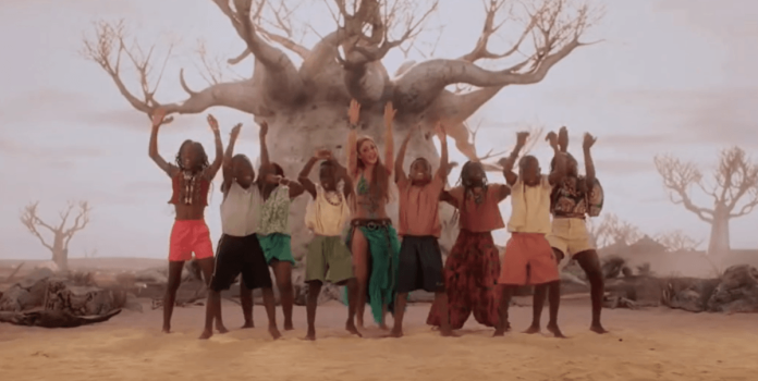Por este video los ninos de Uganda lograron ser invitados por Shakira para bailar en el Mundial 2026 Por este vídeo los niños de Uganda lograron ser invitados por Shakira para bailar en el Mundial 2026