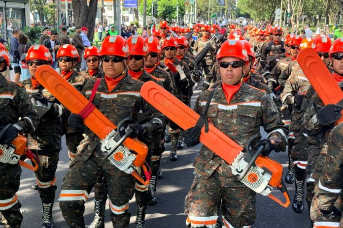 Personal de rescate del Ejército de Guatemala esperan autorización del gobierno y de Venezuela para apoyo de búsqueda tras los terremotos registrados,