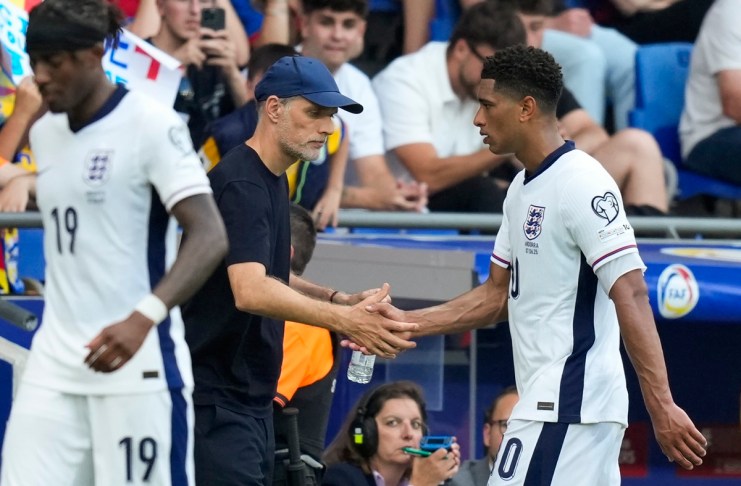 Selección de Inglaterra recupera botas y balones robados en Kansas City, previo a debutar en el Mundial Imagen de archivo de la selección de Inglaterra. Thomas Tuchel junto a Jude Bellingham. Foto La Hora: EFE/ Enric Fontcuberta