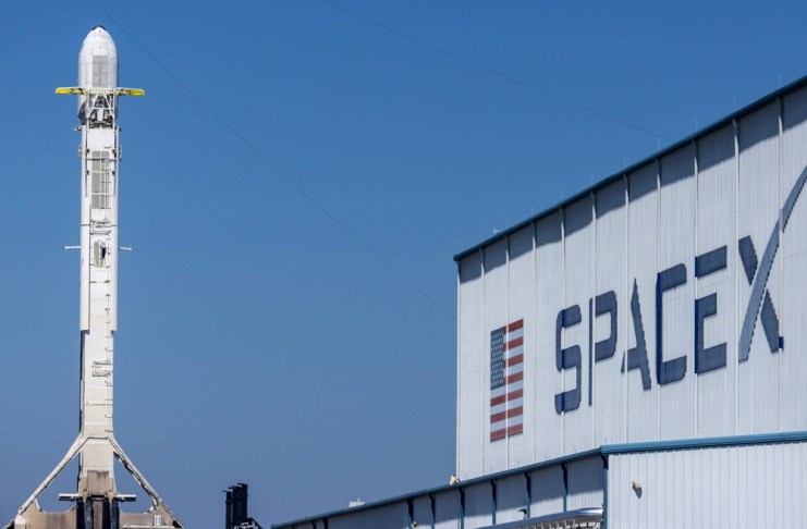 Se espera que la fortuna de Elon Musk, supere el billón de dólares con la oferta pública de SpaceX. Foto La Hora: EFE