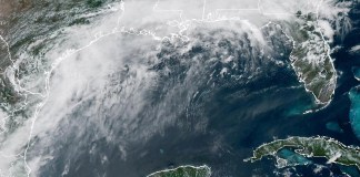 Foto satelital de la tormenta tropical Arthur