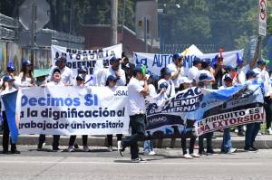 Plantones por Walter Mazariegos en la Usac continúan mientras crecen denuncias de coacción