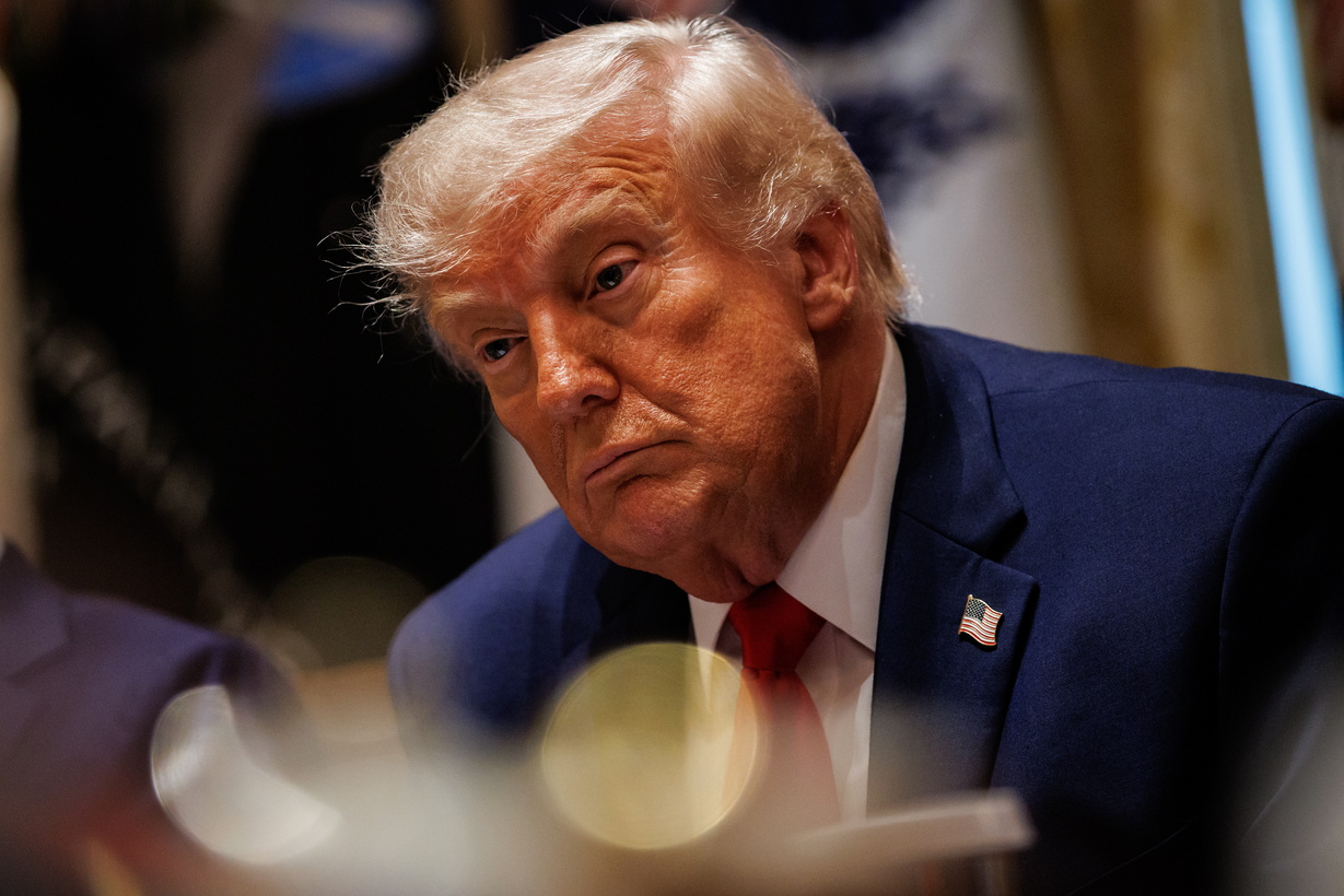 Trump pide a Netanyahu no responder a los ataques de Irán pa