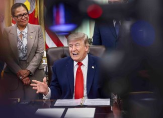 Trump anuncia que este domingo se firmará el acuerdo con Irán para poner fin a la guerra