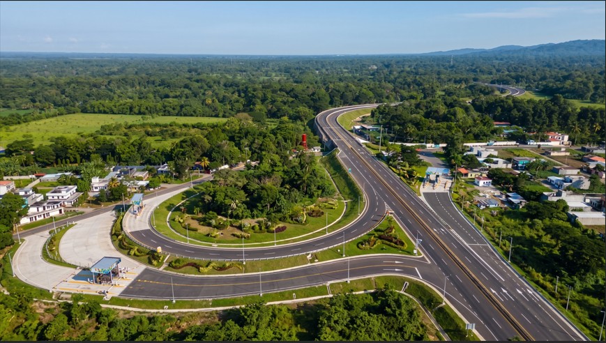 Ante un déficit de 7 mil kilómetros, la inversión 