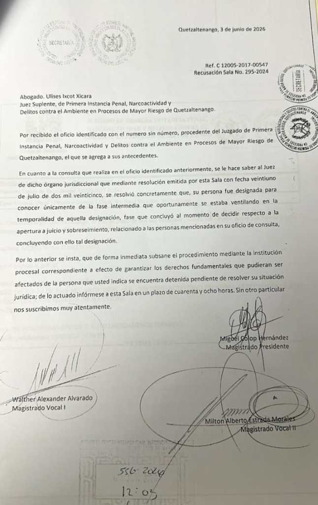 Resolución en la cual se anuló la orden de captura en contra de Gladis Castro. Foto La Hora: Cortesía