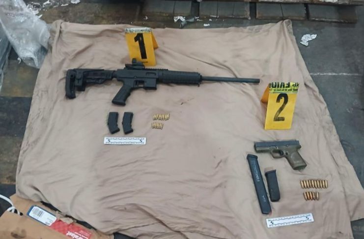 En el reporte policial se detalla que las armas provenientes de EE. UU. tenían como destino una comunidad del municipio de San Francisco, Petén.