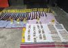 En una caja de encomiendas procedente de los EE. UU. fueron encontradas las armas y municiones en la portuaria de Puerto Barrios, Izabal. Foto La Hora: PNC