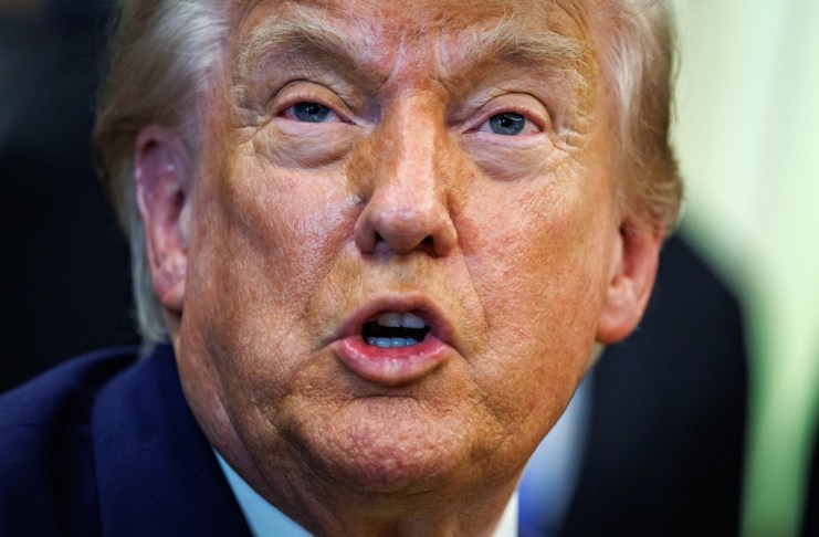 Archivo del presidente de Estados Unidos, Donald Trump, en la Sala Oval de la Casa Blanca. Foto La Hora: EFE