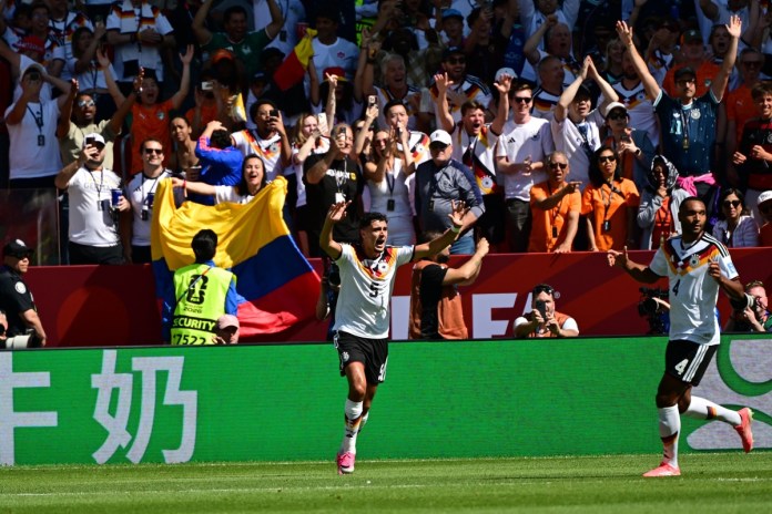 El alemán Aleksandar Pavlovic hace un gesto tras marcar un gol anulado durante el partido de la fase de grupos de la Copa Mundial de la FIFA 2026 entre Alemania y Costa de Marfil, en Toronto, Canadá. Foto La Hora: EFE