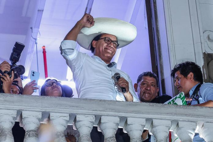 Roberto Sánchez adelanta a Keiko Fujimori al llegar al 93,92 % del escrutinio en Perú