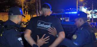 Presunto sicario capturado en zona 18. Foto: PNC.