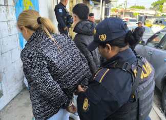 Capturan a tres presuntos distribuidores de droga en Villa Nueva. Foto: PNC.