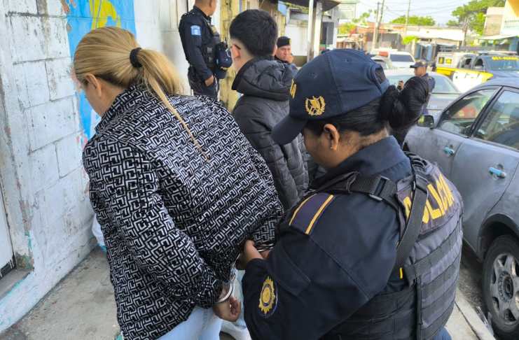Capturan a tres presuntos distribuidores de droga en Villa Nueva. Foto: PNC.
