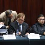El presidente del Congreso, Luis Contreras, confirma que han discutido enmiendas a la iniciativa de ley para modificar la Ley del IUSI. Foto: Congreso de la República