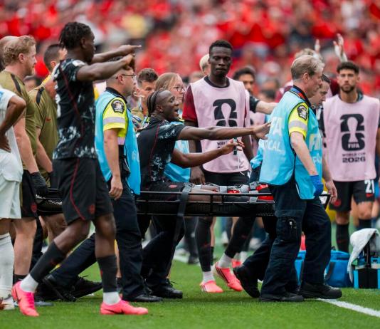 Koné, el momento más doloroso del triunfo canadiense en el Mundial Koné, la cara triste de la goleada canadiense