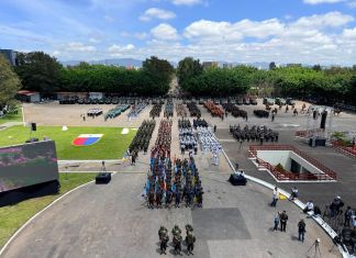 Desde muy temprano, comenzó el desfile de las fuerzas armadas que finalizó en la Tribuna Militar con un acto oficial encabezado por el presidente y comandante general del Ejército, Bernardo Arévalo. Foto La Hora: Gobierno de Guatemala