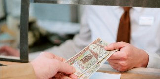 El asueto bancario, el fin de semana largo y el cierre de mes concentrarán una de las mayores inyecciones de efectivo.