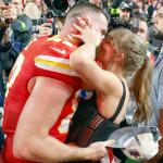 Taylor Swift y Travis Kelce planean casarse en el centro de Nueva York, según TMZ