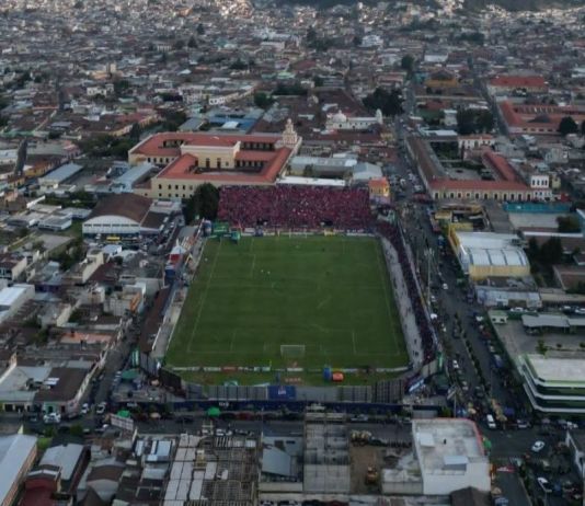 La municipalidad de Quetzaltenango ha publicado en el portal de Guatecompras el evento de licitación para los trabajos de modernización del Estadio Mario Camposeco. Foto La Hora: Xelajú MC