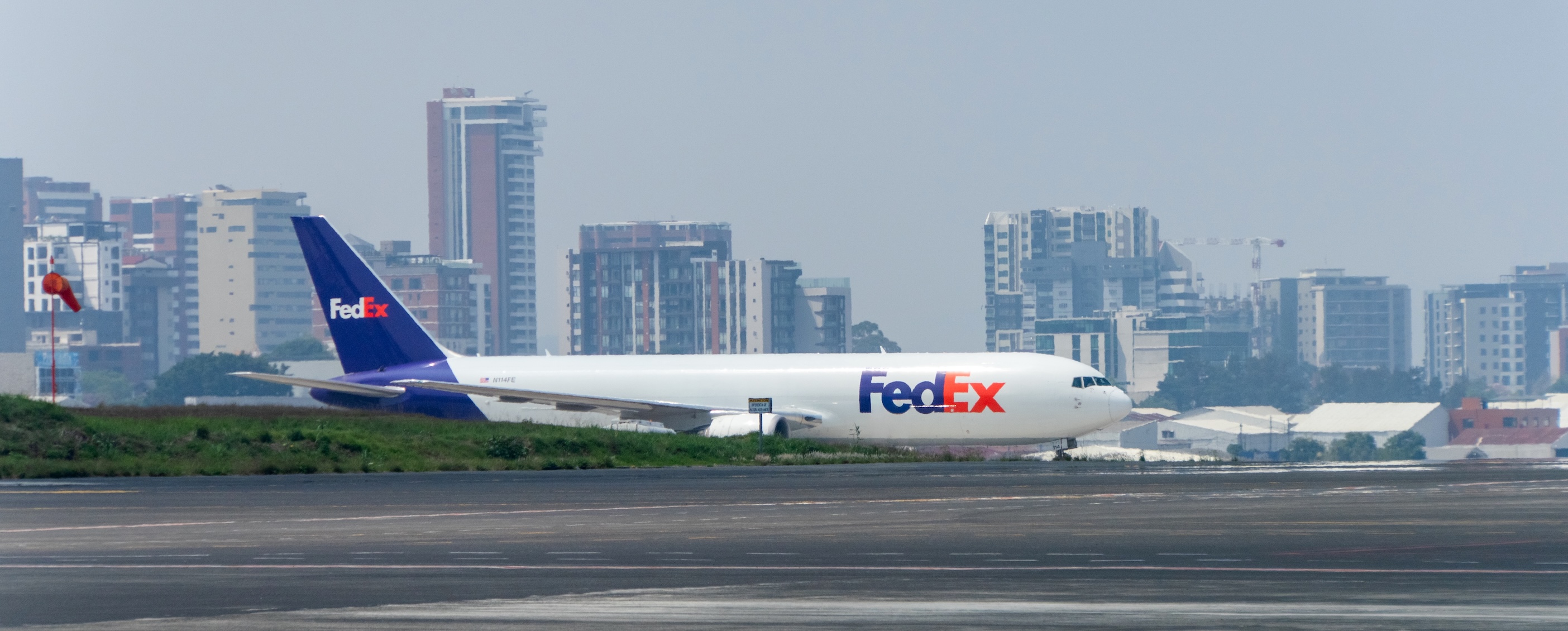 Con la incorporación de un nuevo avión a su flotilla, FedEx apuesta desde mayo de 2026, movilizar más carga hacia el mercado estadounidense. Foto La Hora: cortesía FedEx