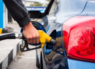 Los precios de los combustibles continúan a la baja en Guatemala y se mantienen entre los más bajos de Centroamérica.