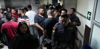 Los abogados de los guardias del SP implicados en el caso alegan retraso malicioso tras nueva supsensión de audiencia para solicitar medidas sustitutivas. Foto La Hora: Daniel Ramírez