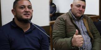 Ronald Alexys y Héctor Rubén Morales Guerra, hermanos del alcalde de Dolores, Petén, Fernando Morales Guerra, se resisten a ser extraditados a Estados Unidos. Foto La Hora: Daniel Ramírez