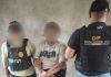 En la aldea Chichimecas, Villa Canales, la PNC detuvo a una mujer, incautó armas, droga y chalecos antibalas. Foto La Hora: PNC