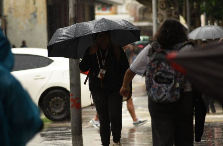El Insivumeh prevé lluvias acompañada de tormenta eléctrica para la tarde de este martes.