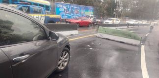 Colisión en km 9 de carretera a El Salvador afecta el tránsito en ambas vías El accidente vehicular en el kilómetro 9 de carretera a El Salvador afecta el tránsito en ambos carriles de la ruta. Foto La Hora: PMT Santa Catarina Pinula