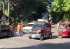 Los pobladores cerraron el paso vehicular en demanda de que se mejore el acceso principal a la comuniad.