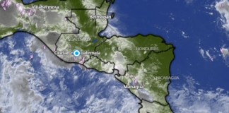 El NHC mantiene vigilancia sobre un sistema de baja presión en el Pacífico que podría convertirse en depresión tropical en las próximas 48 horas.