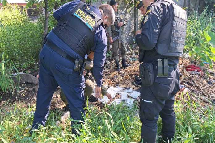 localizacioncarcelcanada Fuerzas de seguridad descubren varios routers cerca de la cárcel Canadá, Escuintla. Foto: PNC