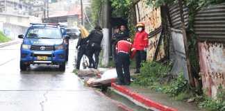 Menor fallece tras ser arrastrado por corriente de agua. Foto La Hora: CBM.