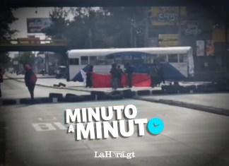 Encapuchados han bloqueado la calzada Aguilar Batres.