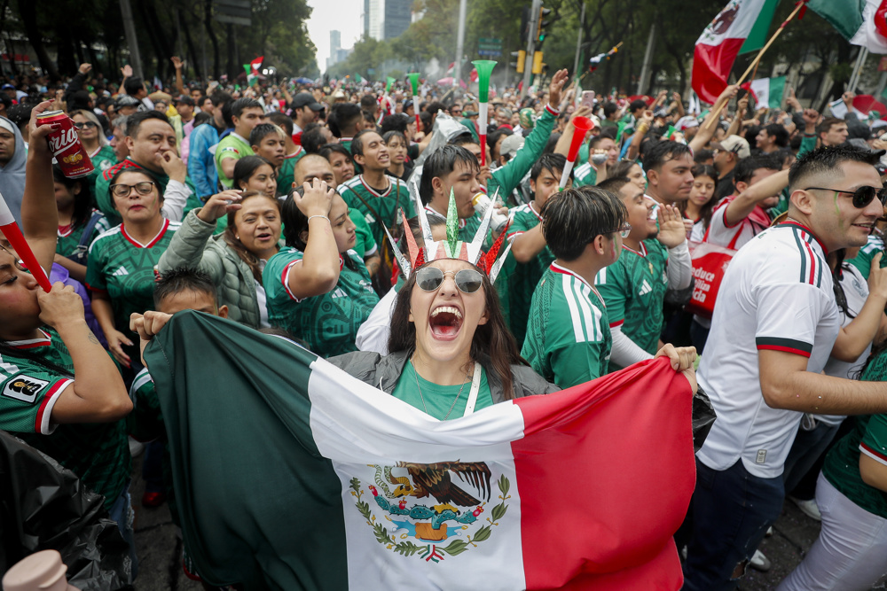 La expectativa del mundial 2026 se vio opacada durante su primera jornada por problemas de conexión a las plataformas que tuvieron los derechos mundialistas. Foto La Hora: EFE