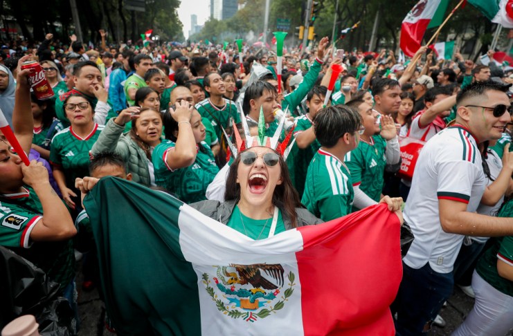 La expectativa del mundial 2026 se vio opacada durante su primera jornada por problemas de conexión a las plataformas que tuvieron los derechos mundialistas. Foto La Hora: EFE